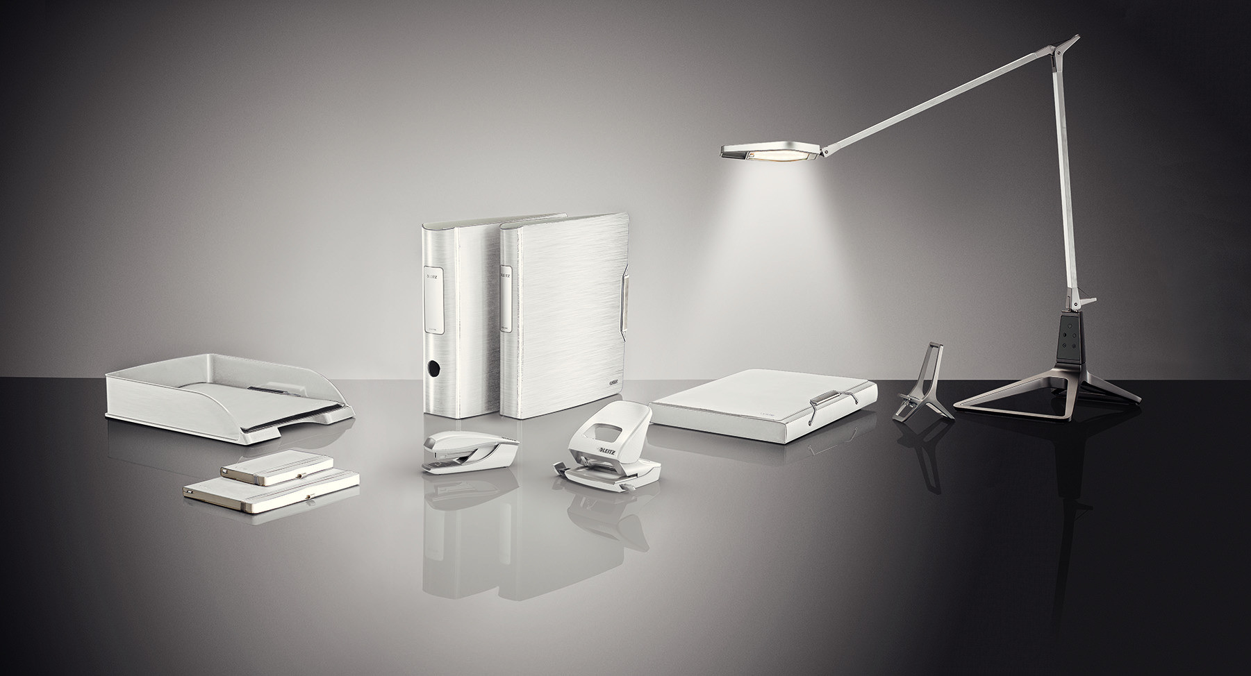Dziurkacz Leitz New NeXXt Style 5006 metalowy biały (30k.)